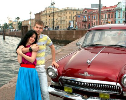 GAZ 21 Volga Red