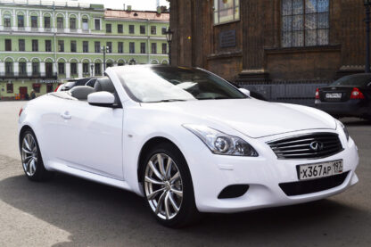 Infiniti G37 - Image 2