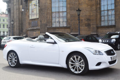 Infiniti G37 - Image 3