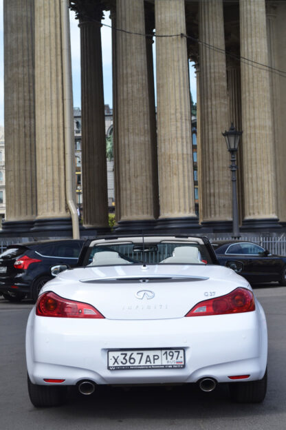 Infiniti G37 - Image 5