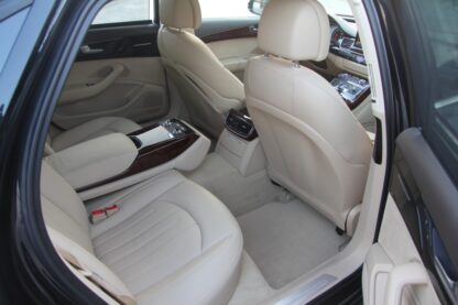Audi A8 - Image 2