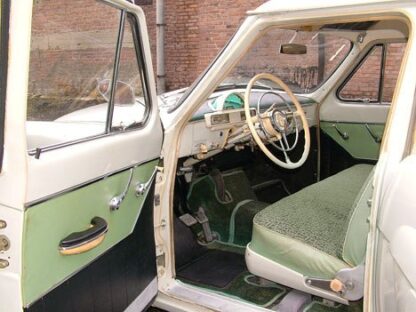 GAZ 21 Volga White - Image 3